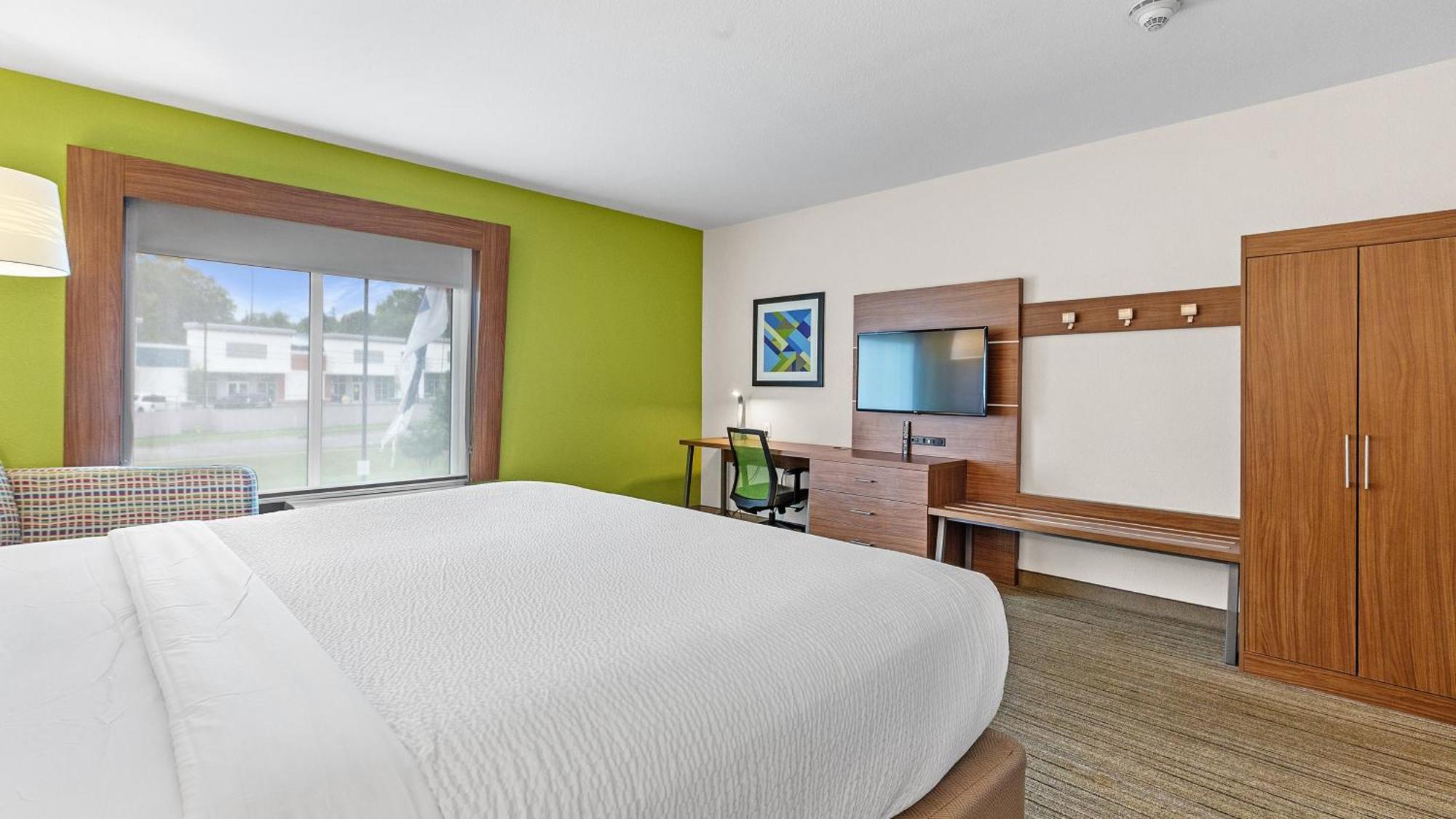 Holiday Inn Express & Suites Mobile - University Area By Ihg Exterior foto